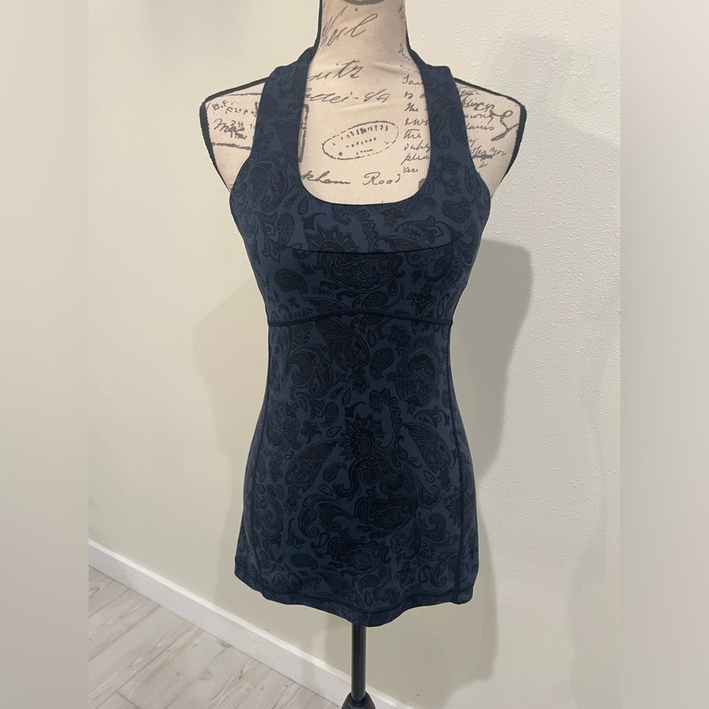 Lululemon Navy Paisley Built In Bra Racerback Tank SZ Unknown (See Measurements)